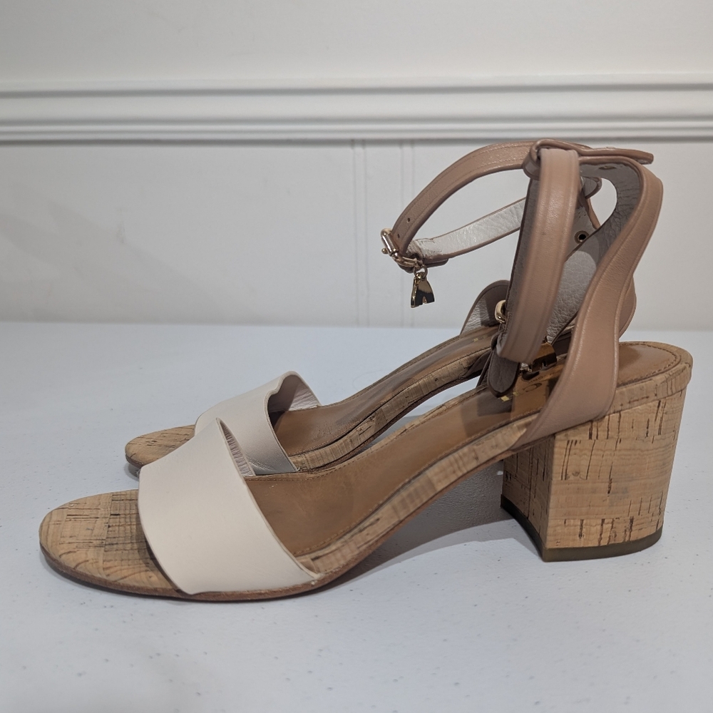 Coach Thompson Heel - size 6.5B (standard width)